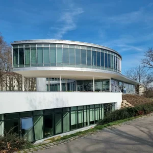 Pavilon expo 58 sklenena trasa mapamatky