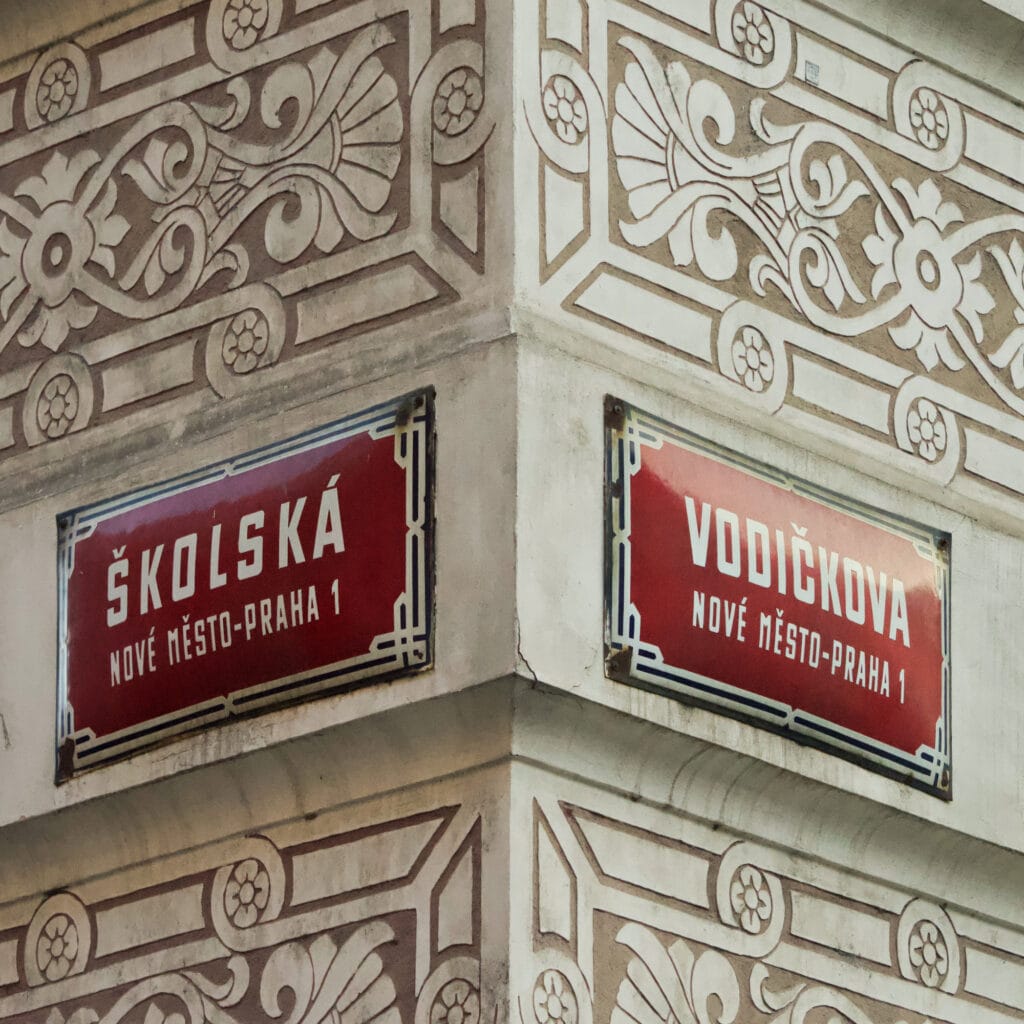 Vyšší Dívčí Škola V Praze 4