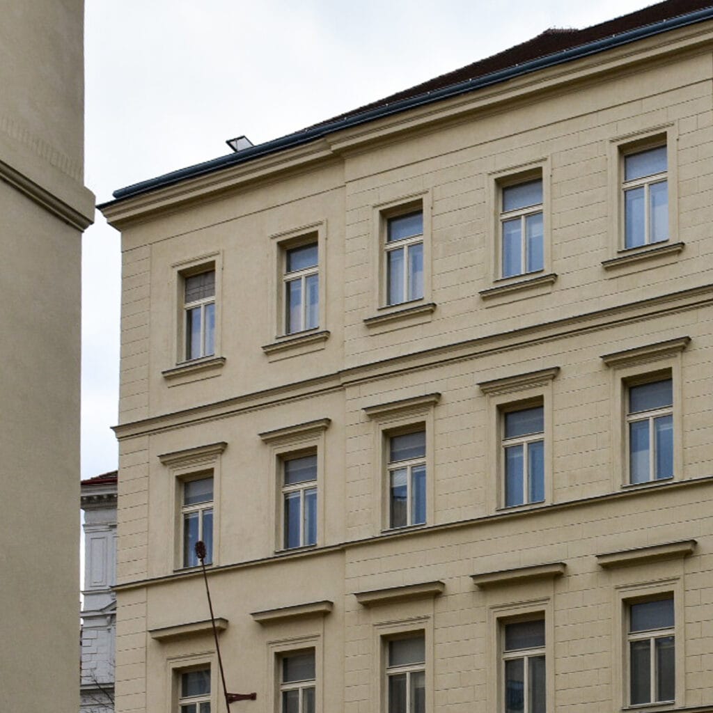 Gimnázium Minerva 4