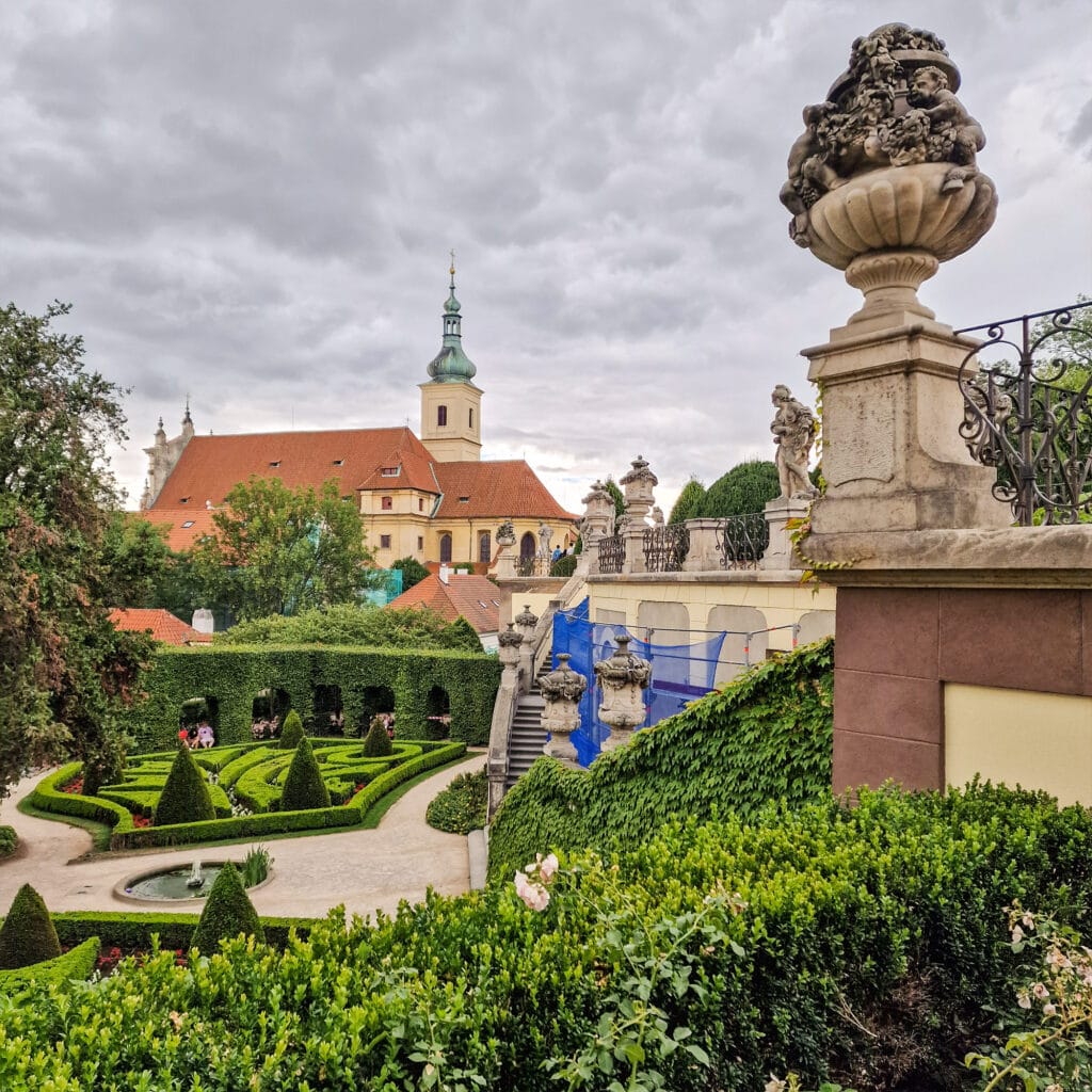 Vrtbovská 2