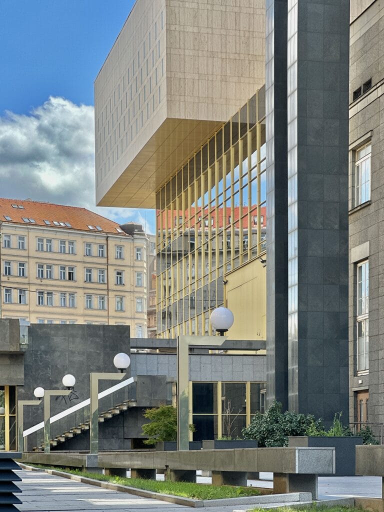 Prager architektura praha min